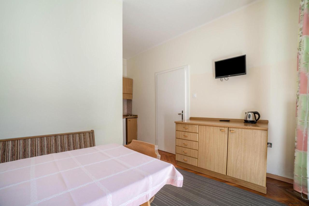Residence Hubertus Apartment 5 Мерано Екстериор снимка